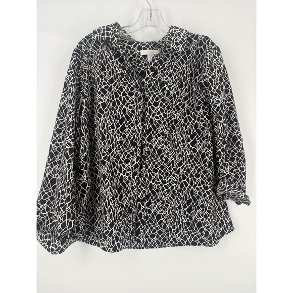 Chico's Tops - Chicos Womens Black White Abstract Print Button Up Shirt Blouse Top Size 2‎